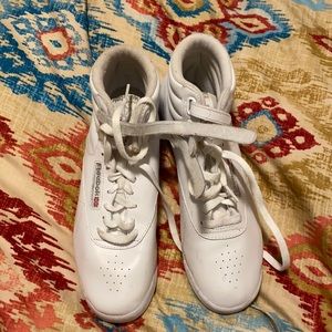 Barely used VINTAGE CLASSIC Reebok’s